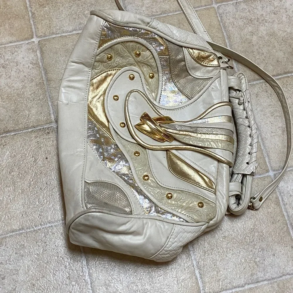 VTG,BAGS BY PINKY GENUINE LEADER MADE IN USA Elegant Cream and Gold Women's Bag - Picture 9 of 16